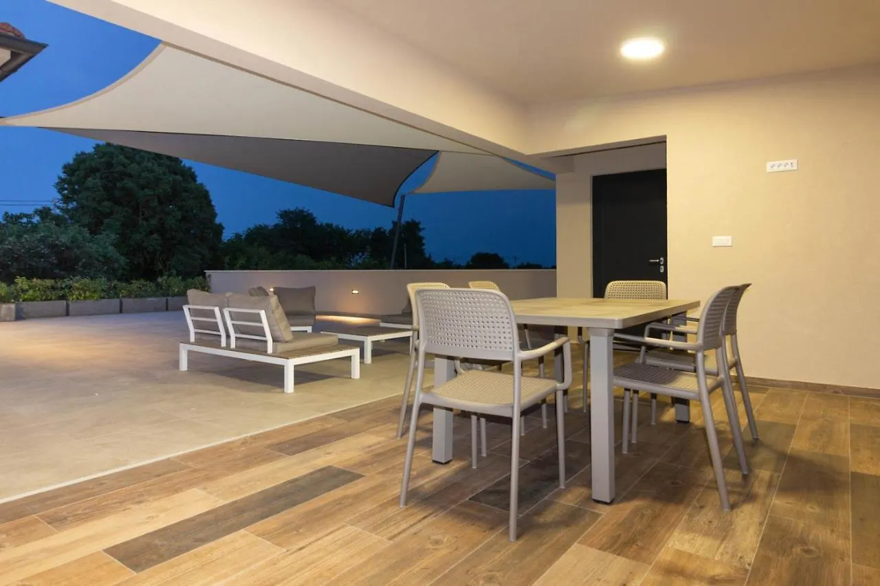 Amazing Villa Ani With Pool & Whirpool Near The Beach - Wiibuk Pula 0*,  Croatia