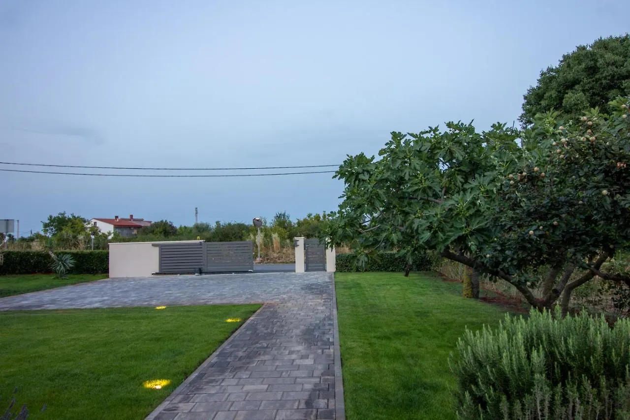 Amazing Villa Ani With Pool & Whirpool Near The Beach - Wiibuk Pula Croatia